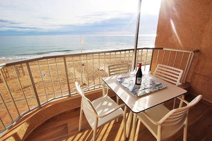 Appartement Apartamento Europa Primera Linea De Playa Guardamar à Guardamar del Segura Extérieur photo