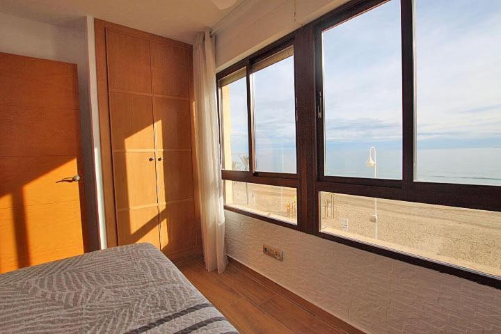 Appartement Apartamento Europa Primera Linea De Playa Guardamar à Guardamar del Segura Extérieur photo